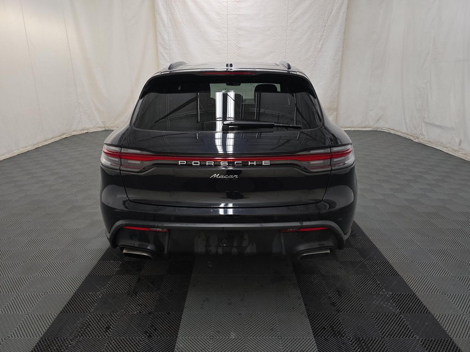 2022 Porsche Macan Base AWD