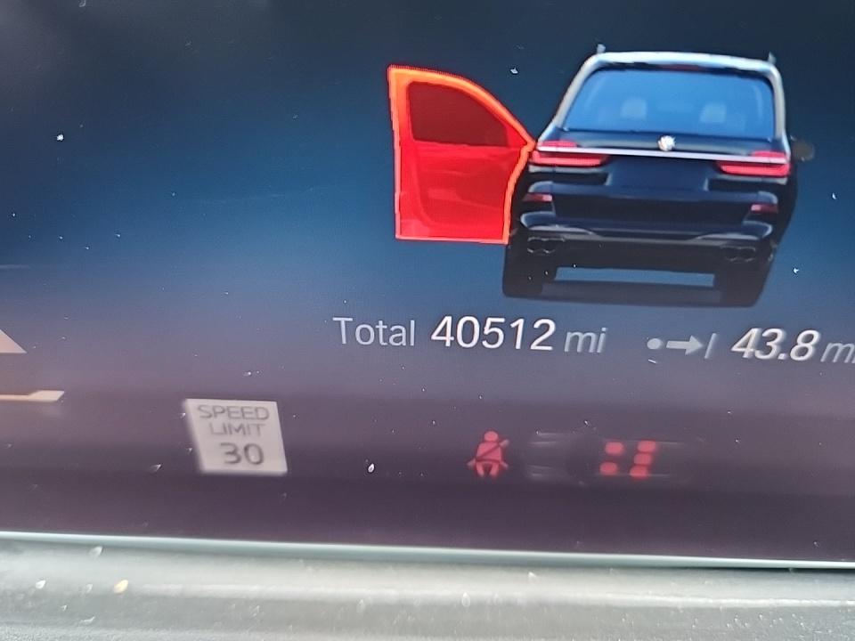 2023 BMW X7 M60i AWD