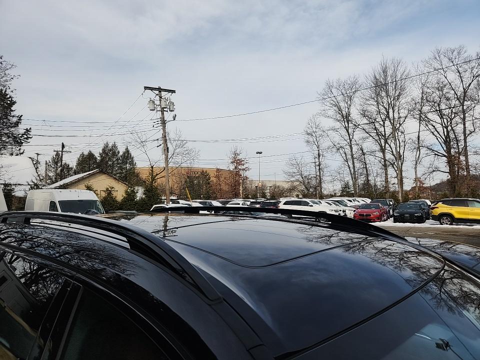 2023 BMW X7 M60i AWD