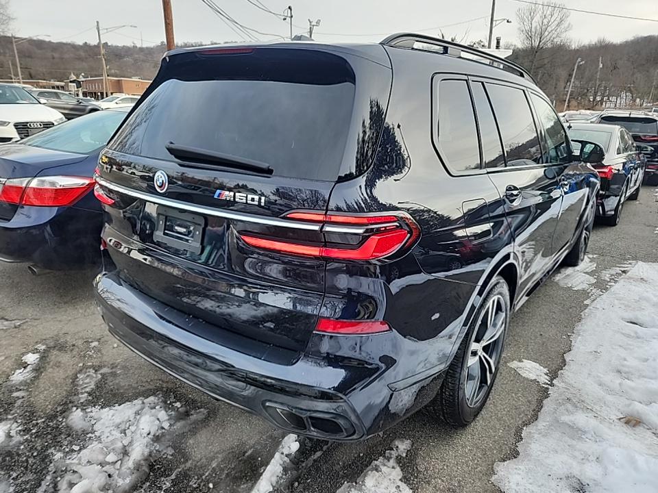 2023 BMW X7 M60i AWD