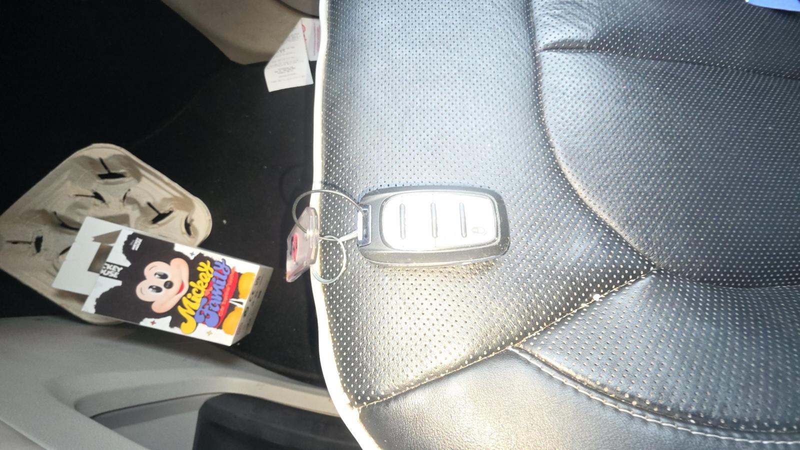 2023 Chrysler Pacifica Limited FWD