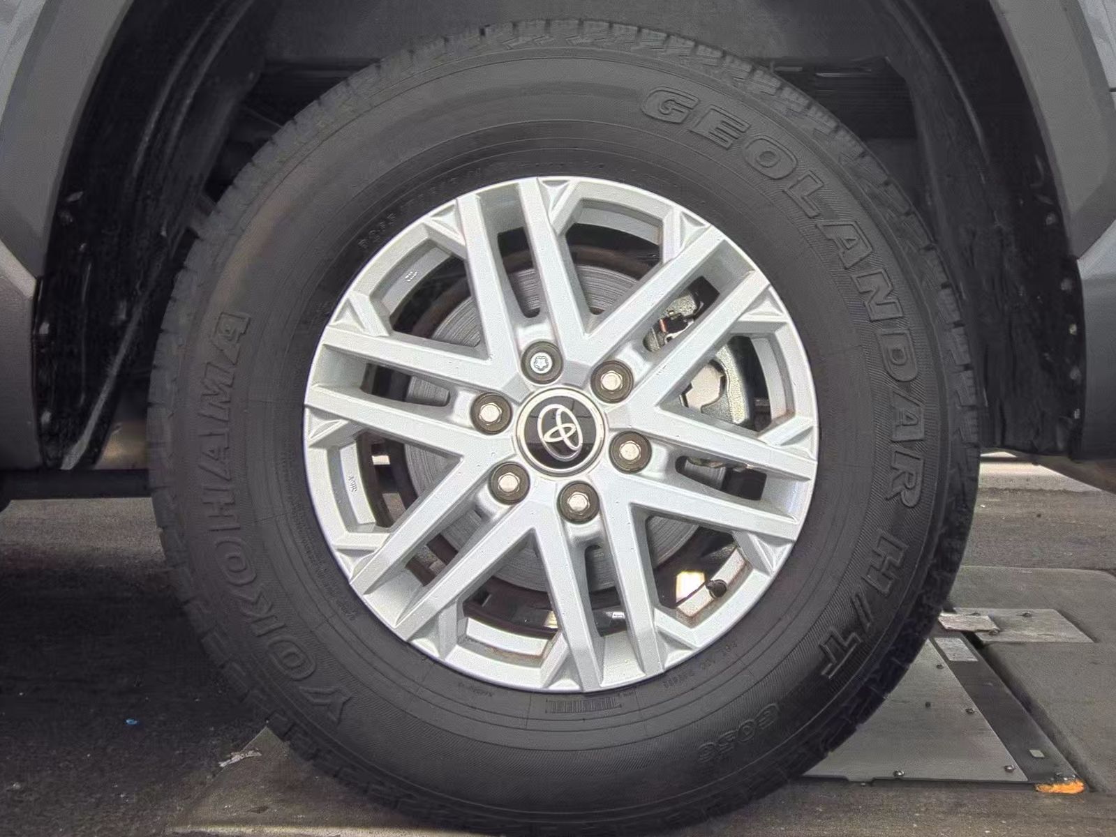 2023 Toyota Tundra SR5 AWD