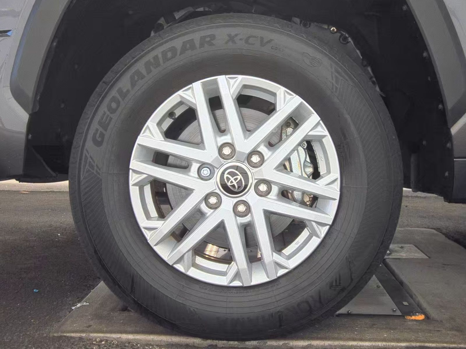 2023 Toyota Tundra SR5 AWD