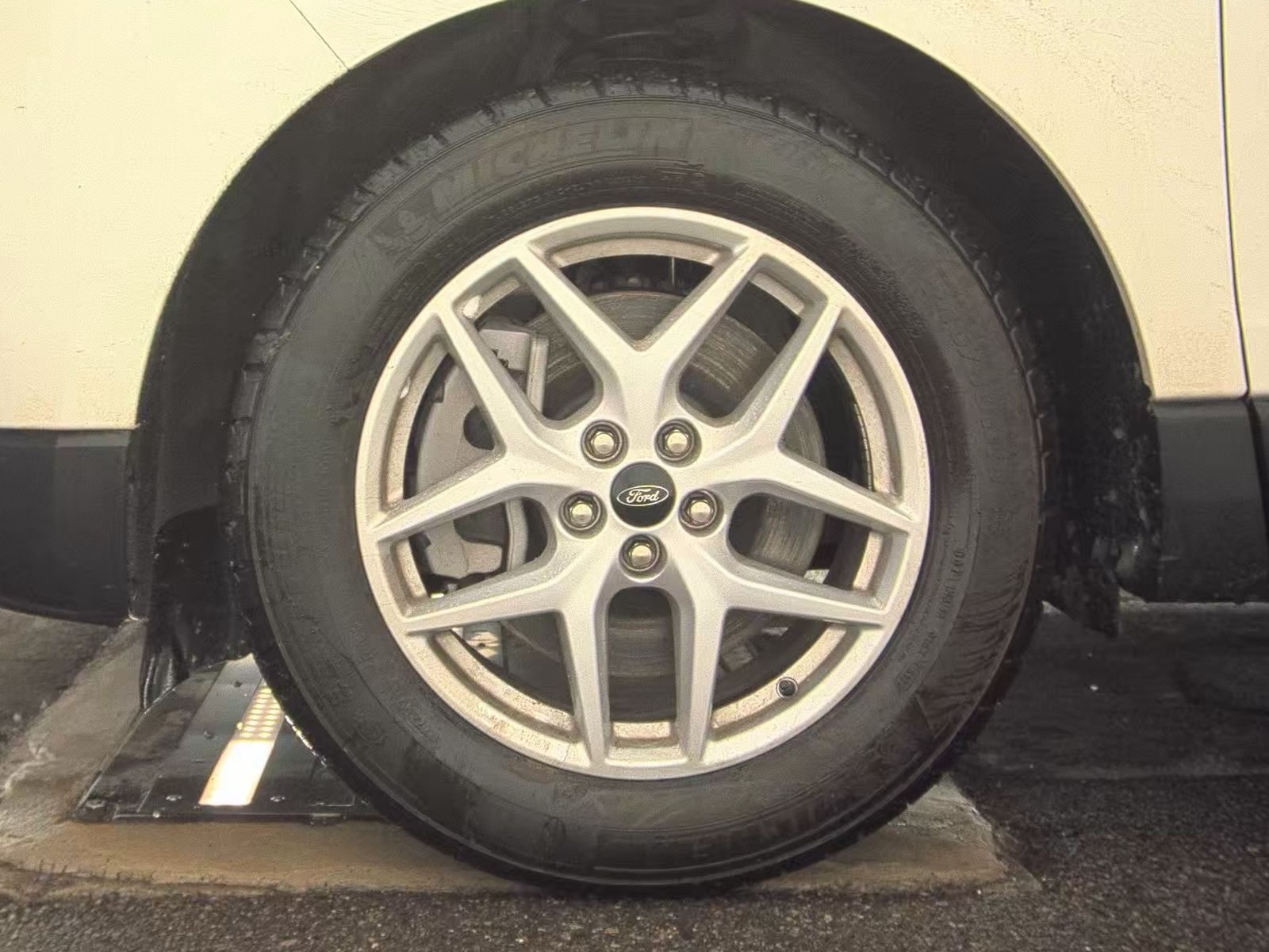 2023 Ford Edge SEL AWD