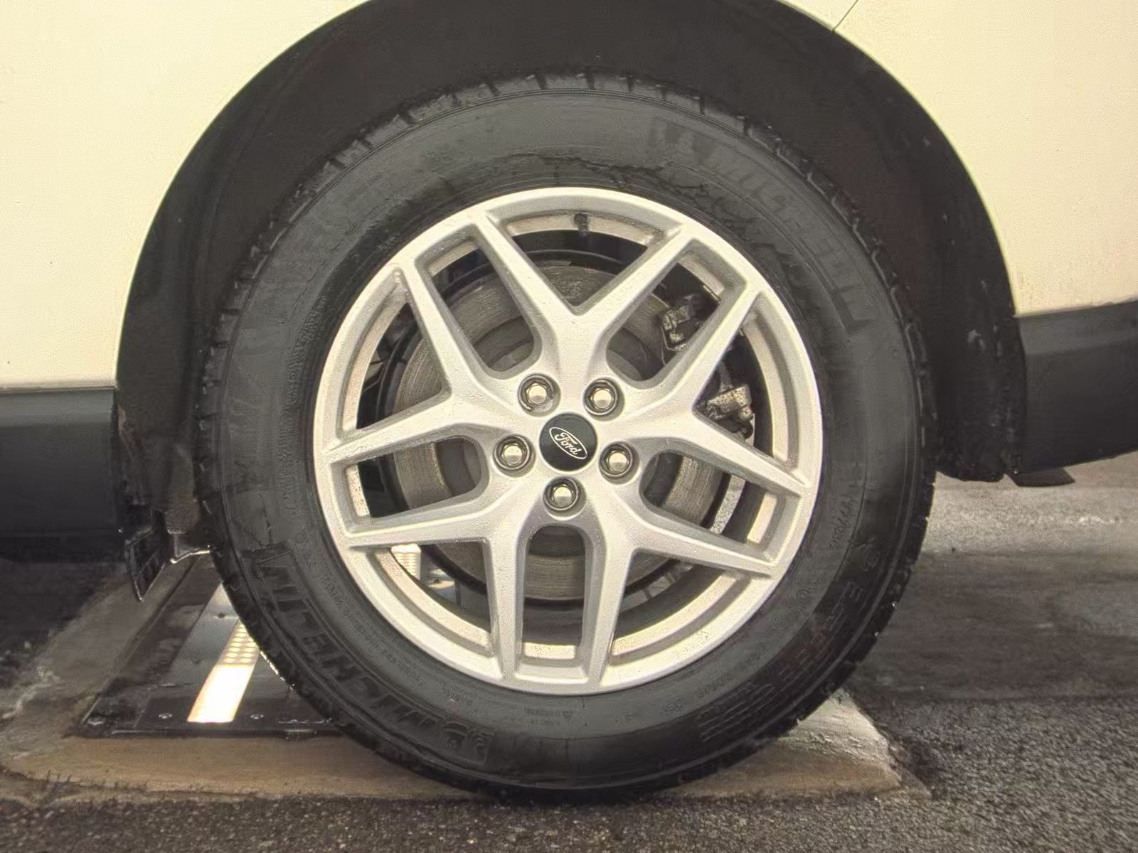 2023 Ford Edge SEL AWD