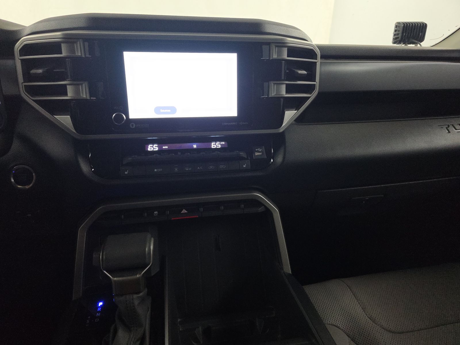 2024 Toyota Tundra SR5 AWD