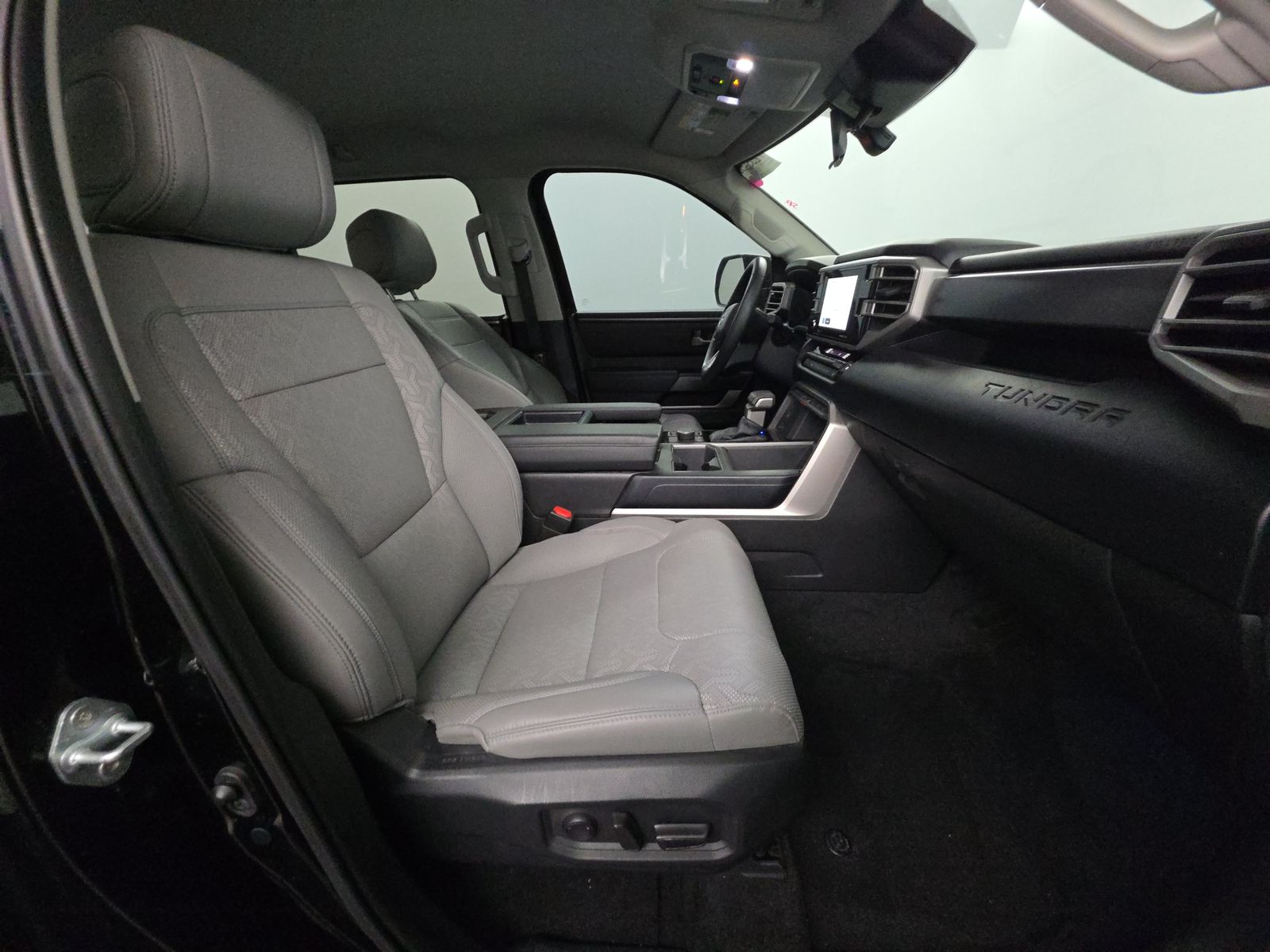 2024 Toyota Tundra SR5 AWD