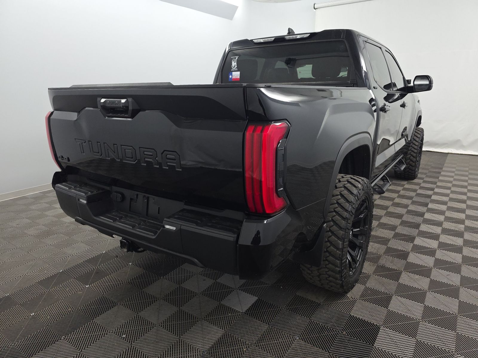 2024 Toyota Tundra SR5 AWD