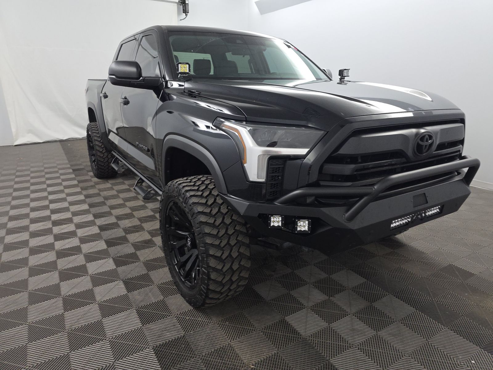 2024 Toyota Tundra SR5 AWD