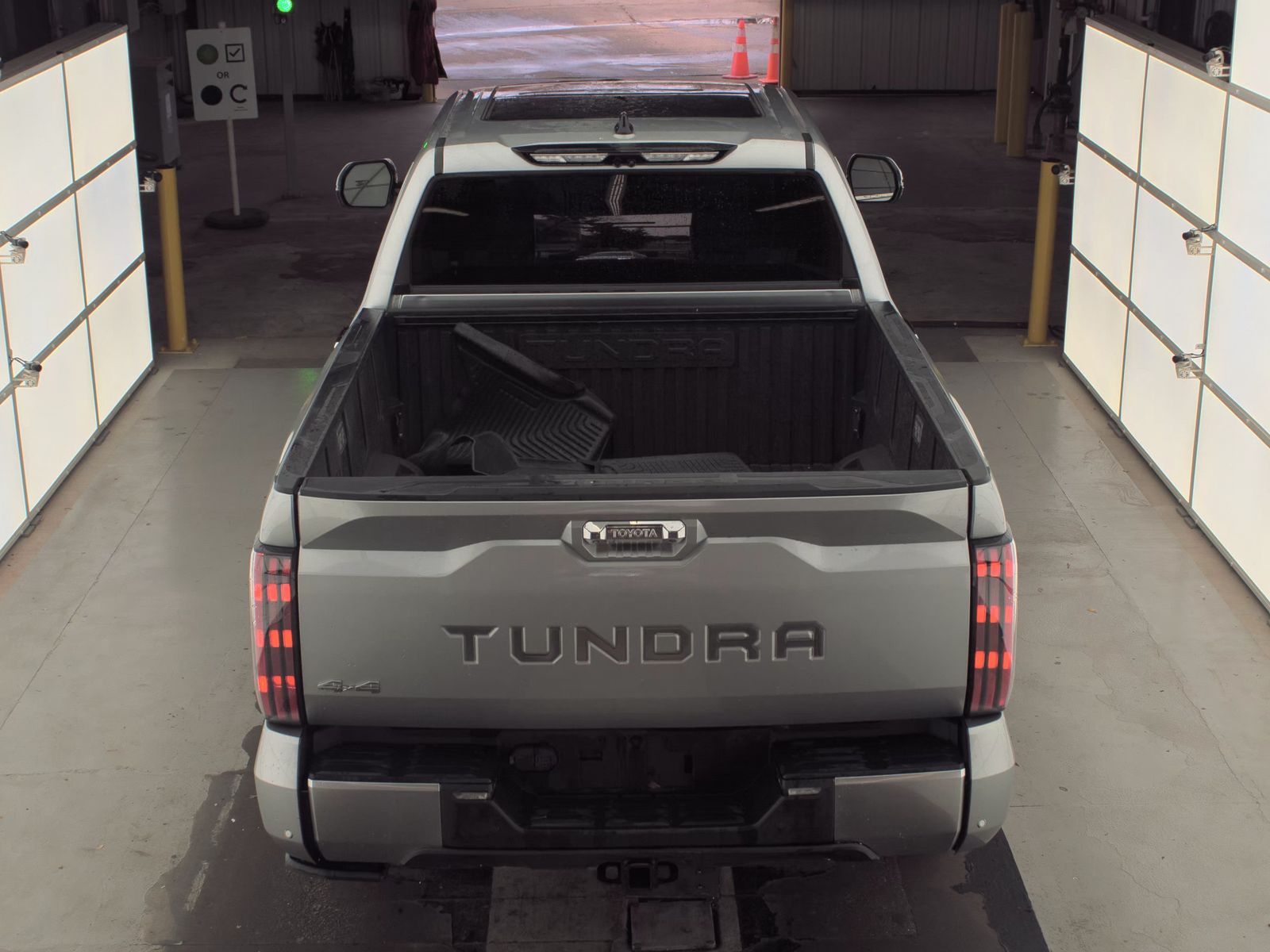 2023 Toyota Tundra Hybrid Capstone AWD