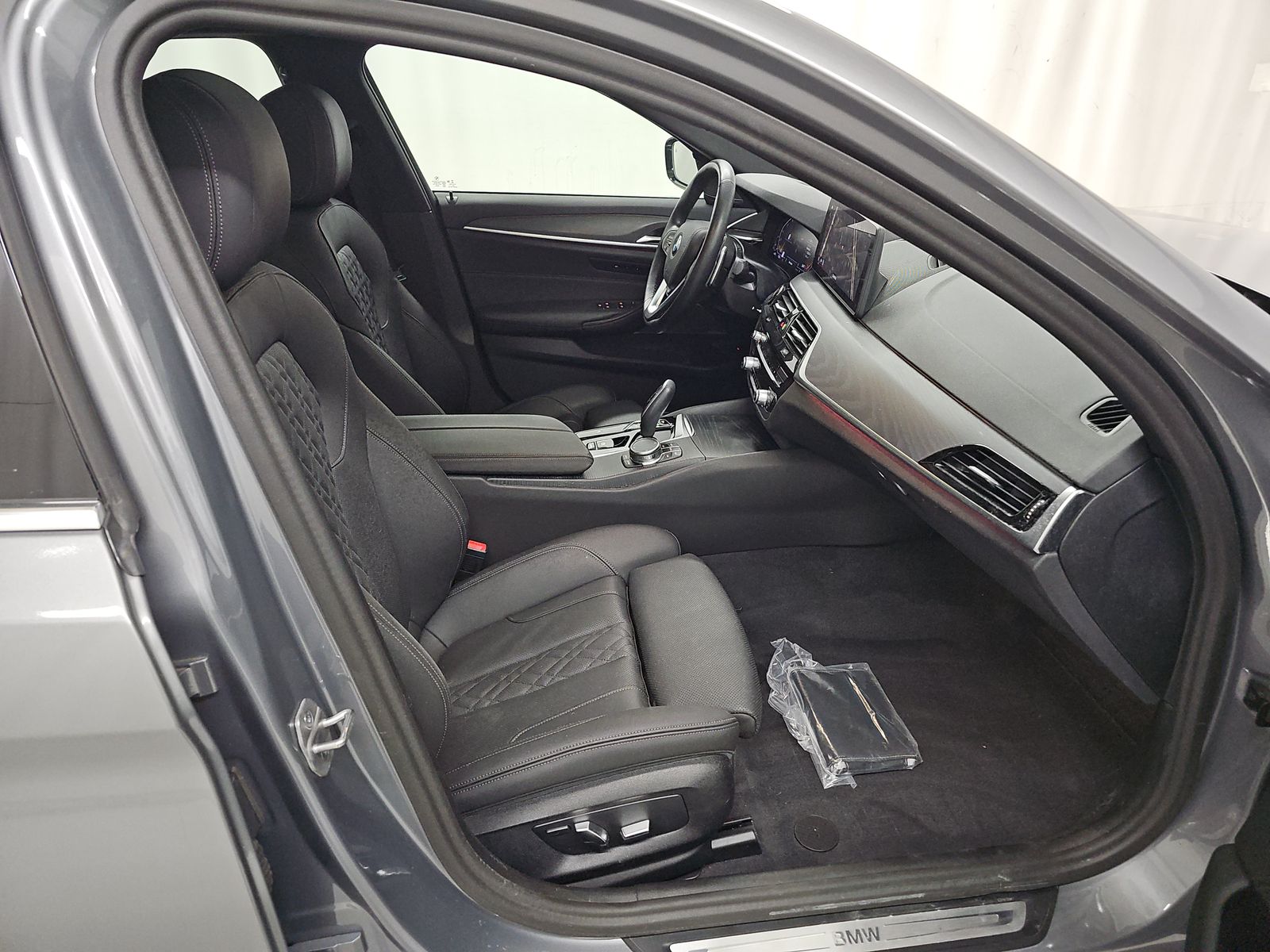 2023 BMW 5 Series 530i xDrive AWD