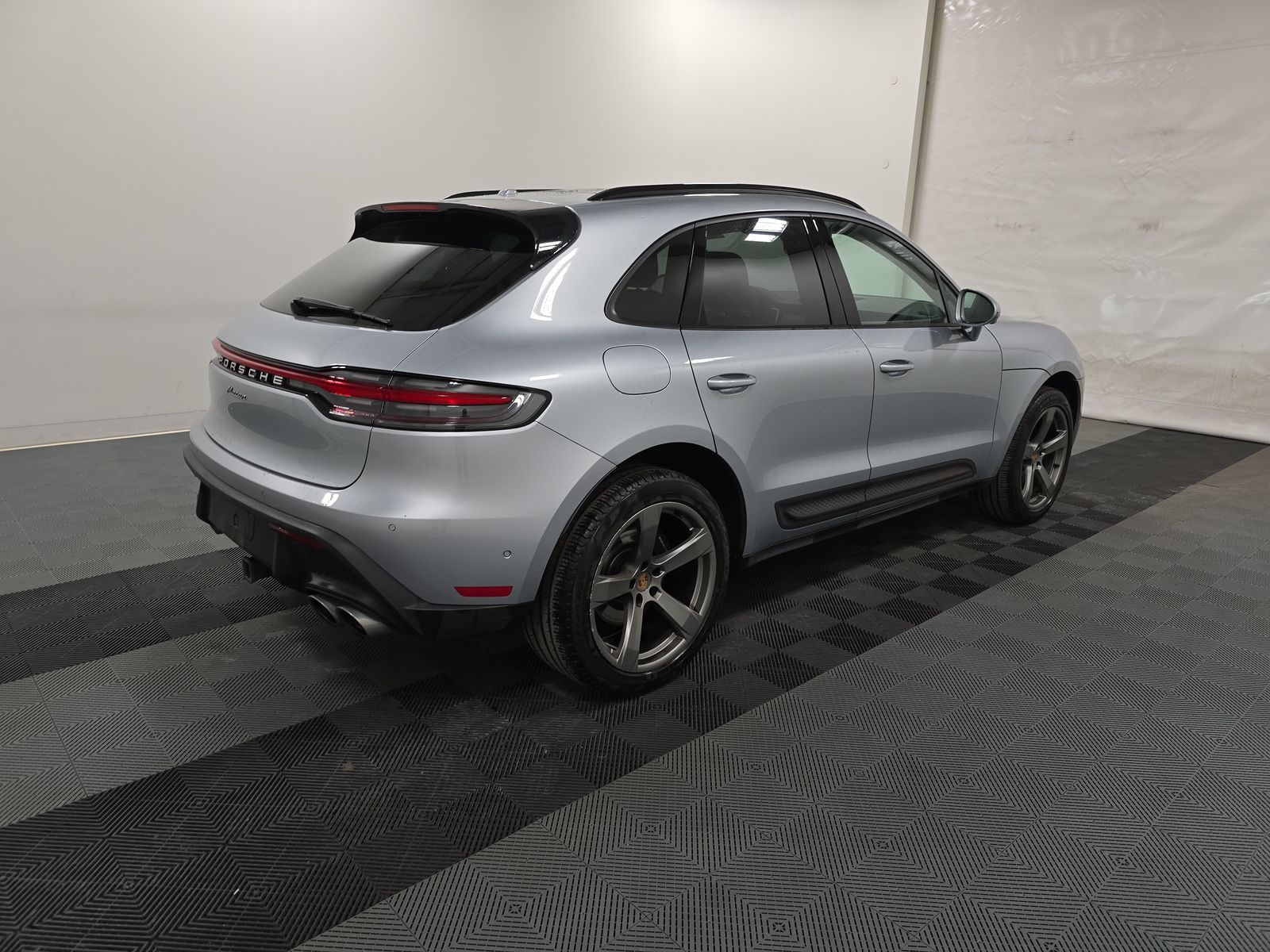 2022 Porsche Macan Base AWD