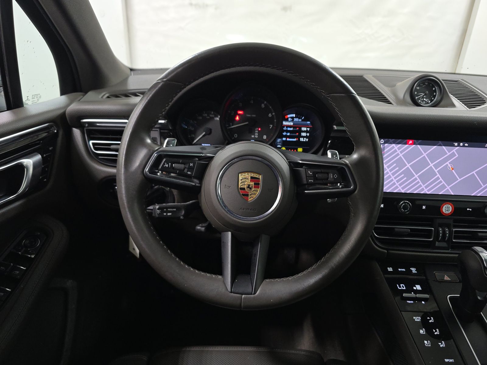 2022 Porsche Macan Base AWD