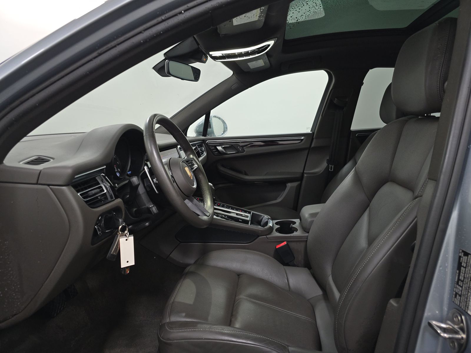 2022 Porsche Macan Base AWD