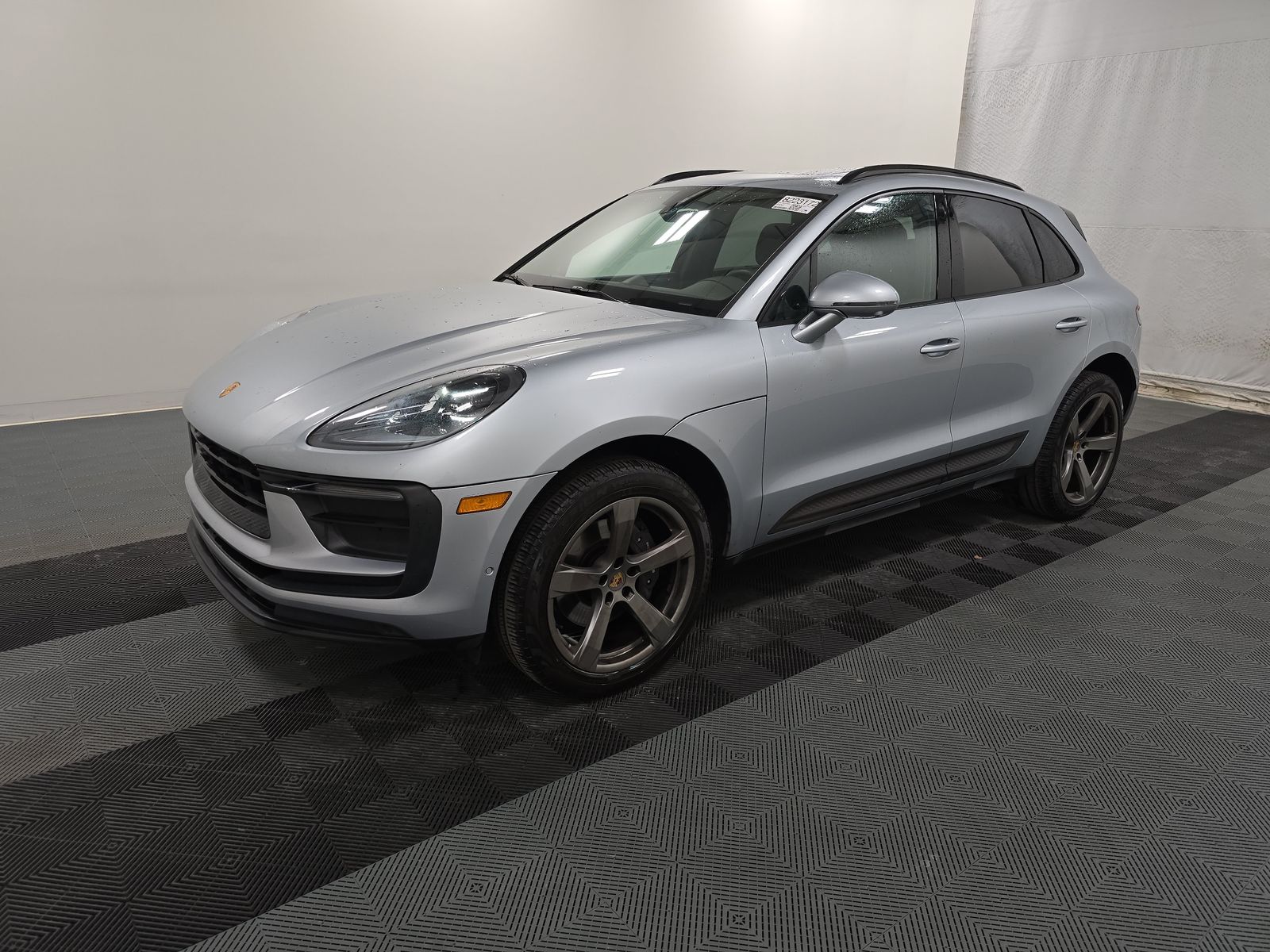 2022 Porsche Macan Base AWD