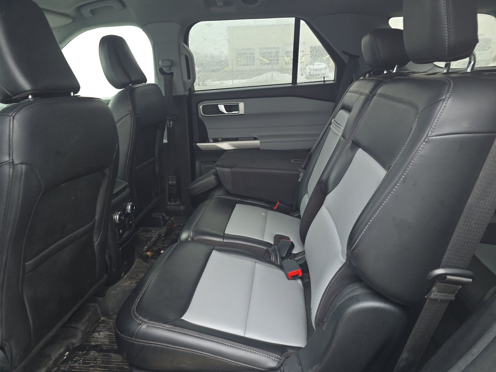 2023 Ford Explorer XLT AWD