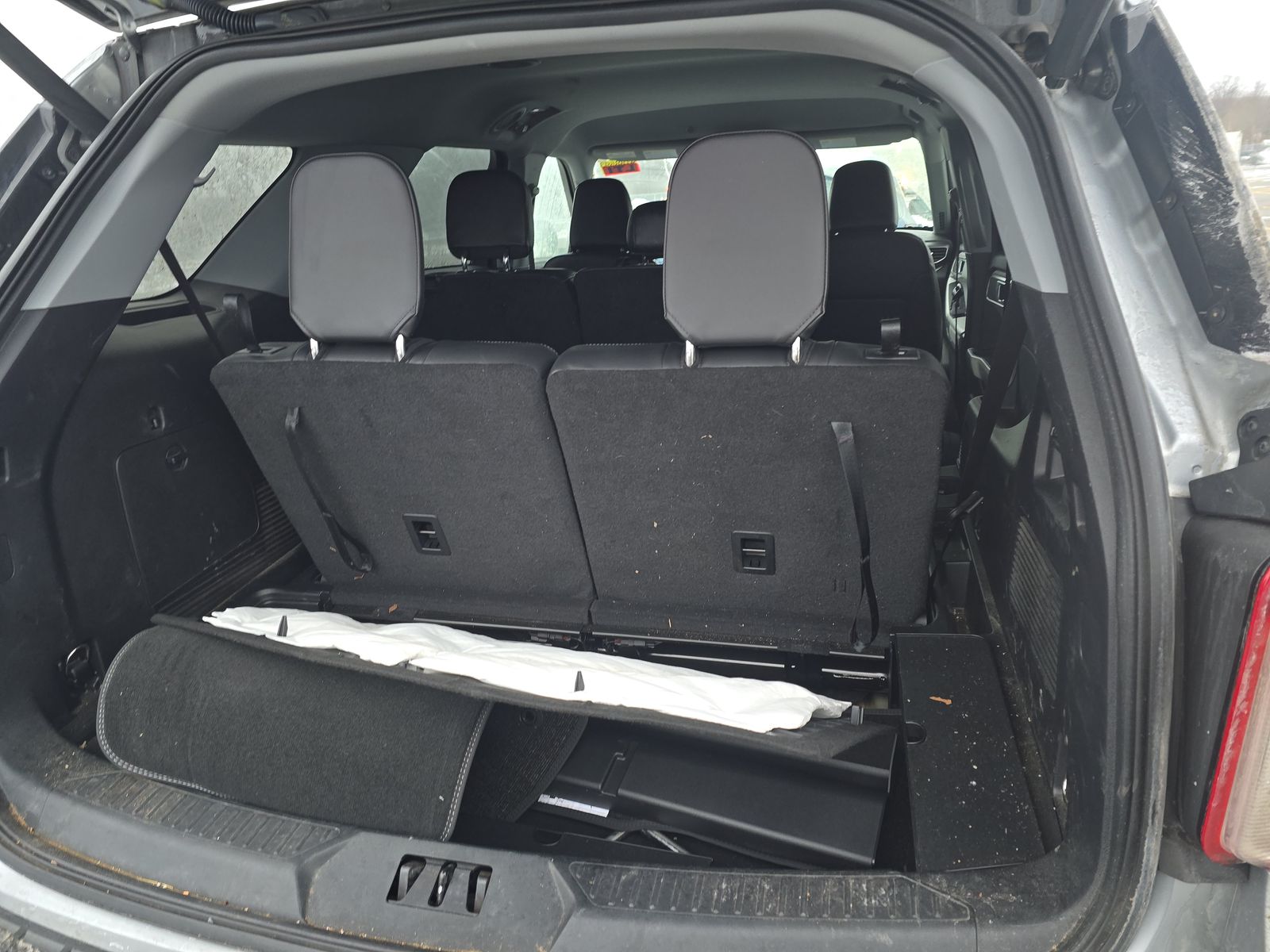 2023 Ford Explorer XLT AWD