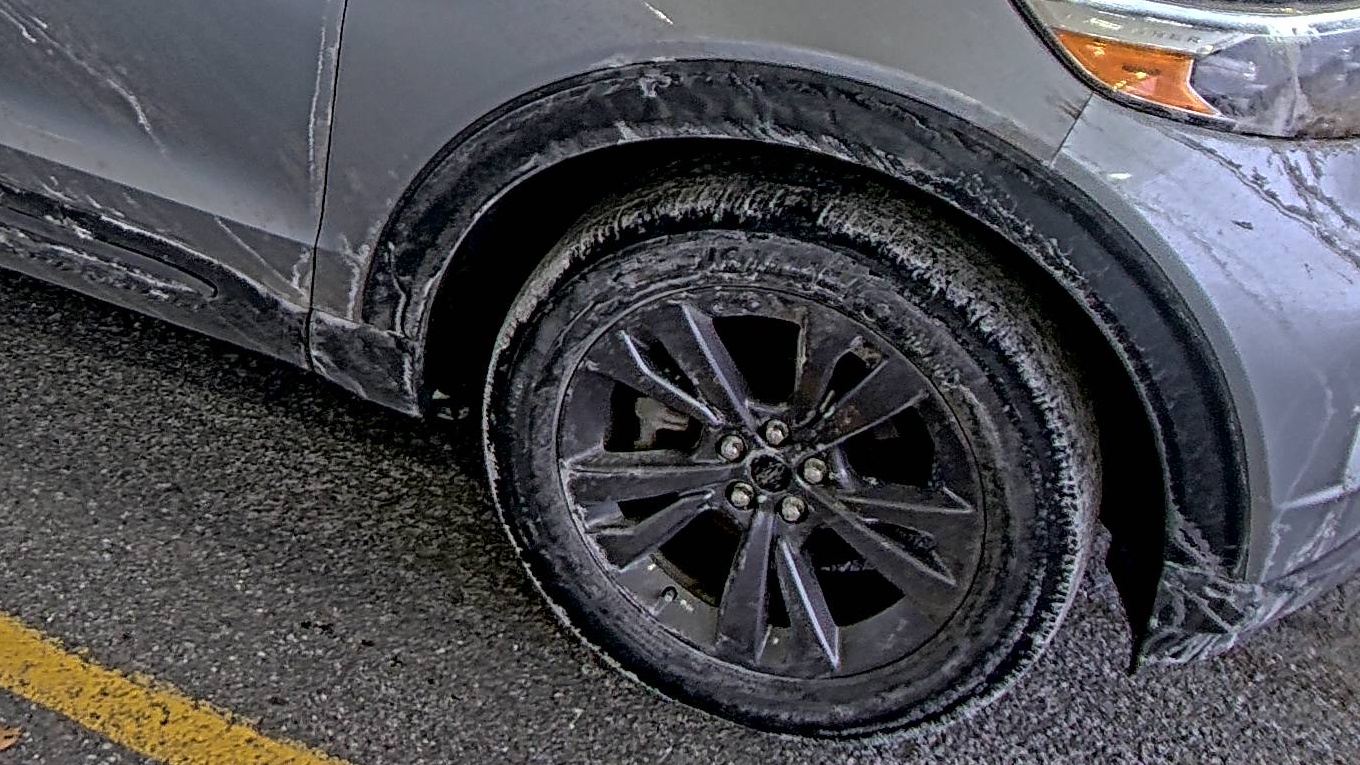 2023 Ford Explorer XLT AWD