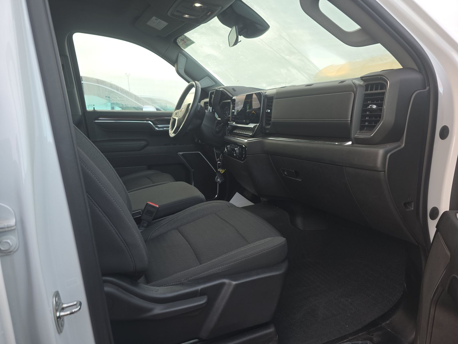 2023 Chevrolet Silverado 1500 LT AWD