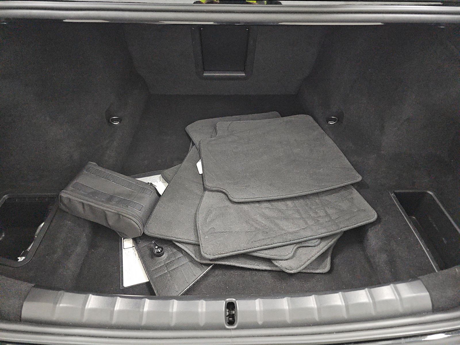 2023 BMW 7 Series 760i xDrive AWD