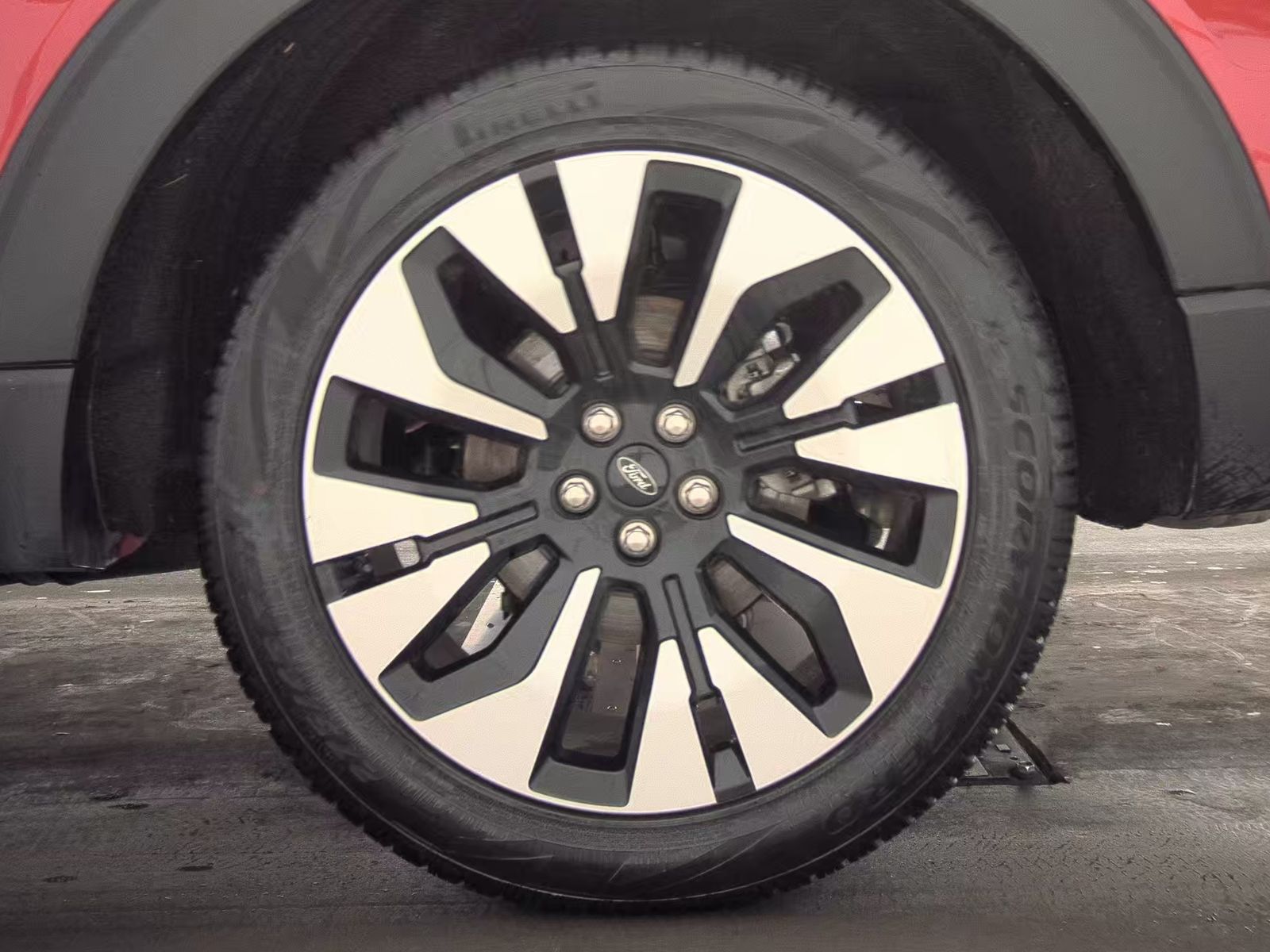 2025 Ford Explorer Platinum AWD