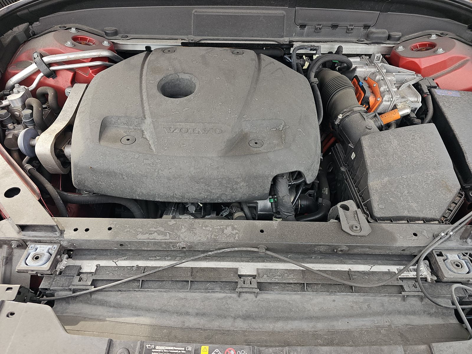 2022 Volvo XC60 Recharge T8 R-Design AWD