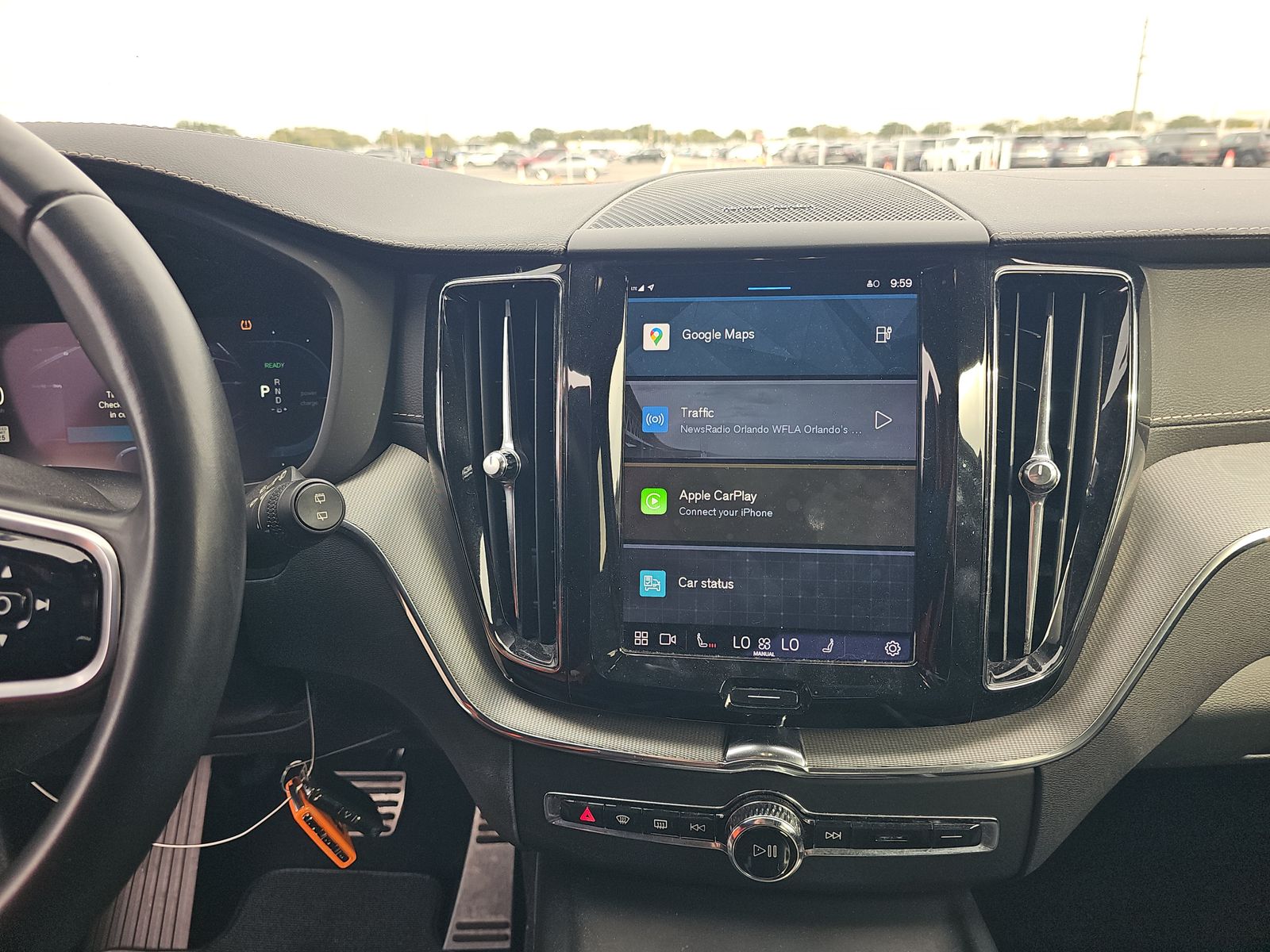 2022 Volvo XC60 Recharge T8 R-Design AWD