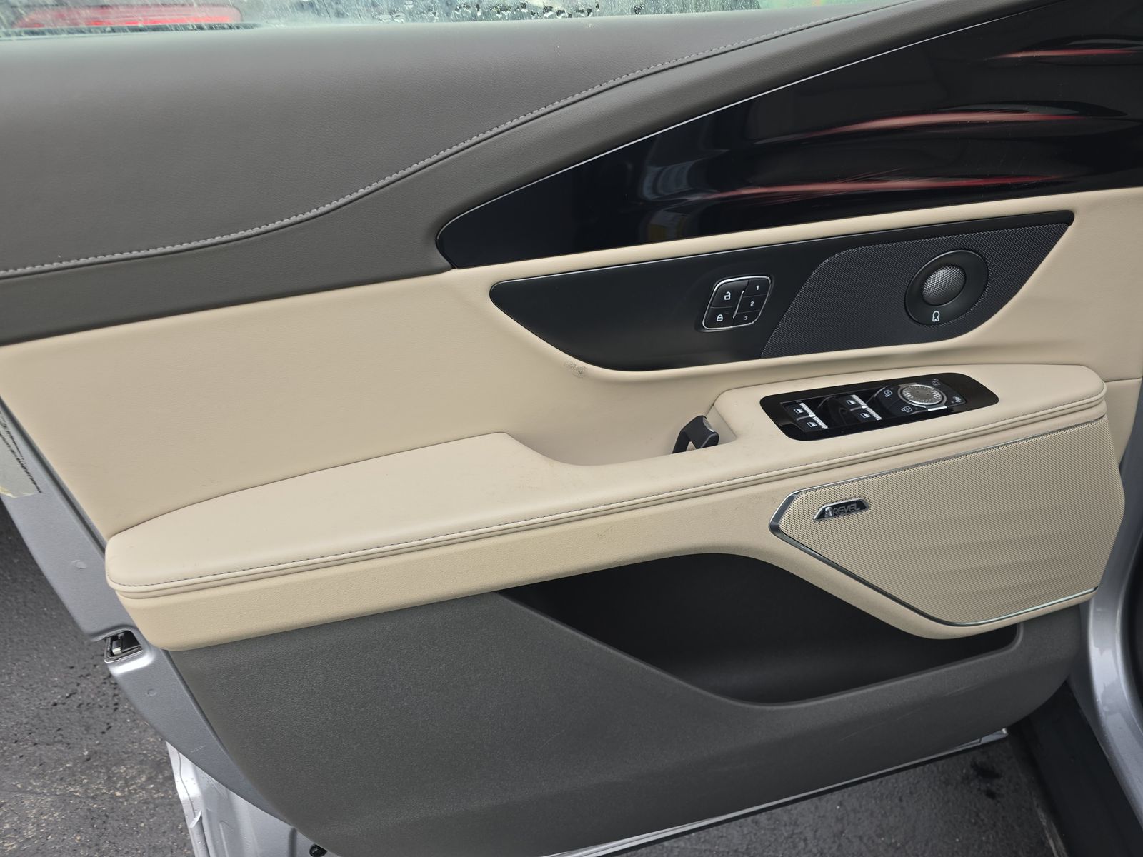 2025 Lincoln Nautilus Premiere AWD