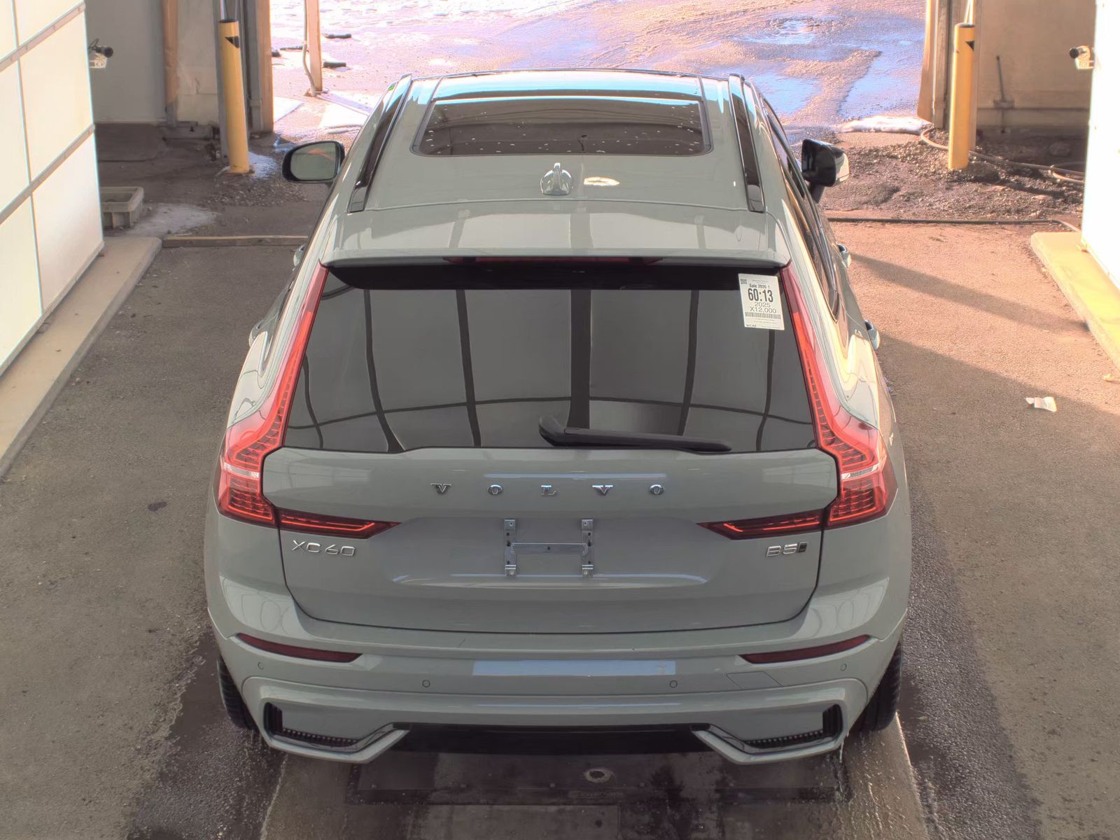 2025 Volvo XC60 B5 Plus AWD