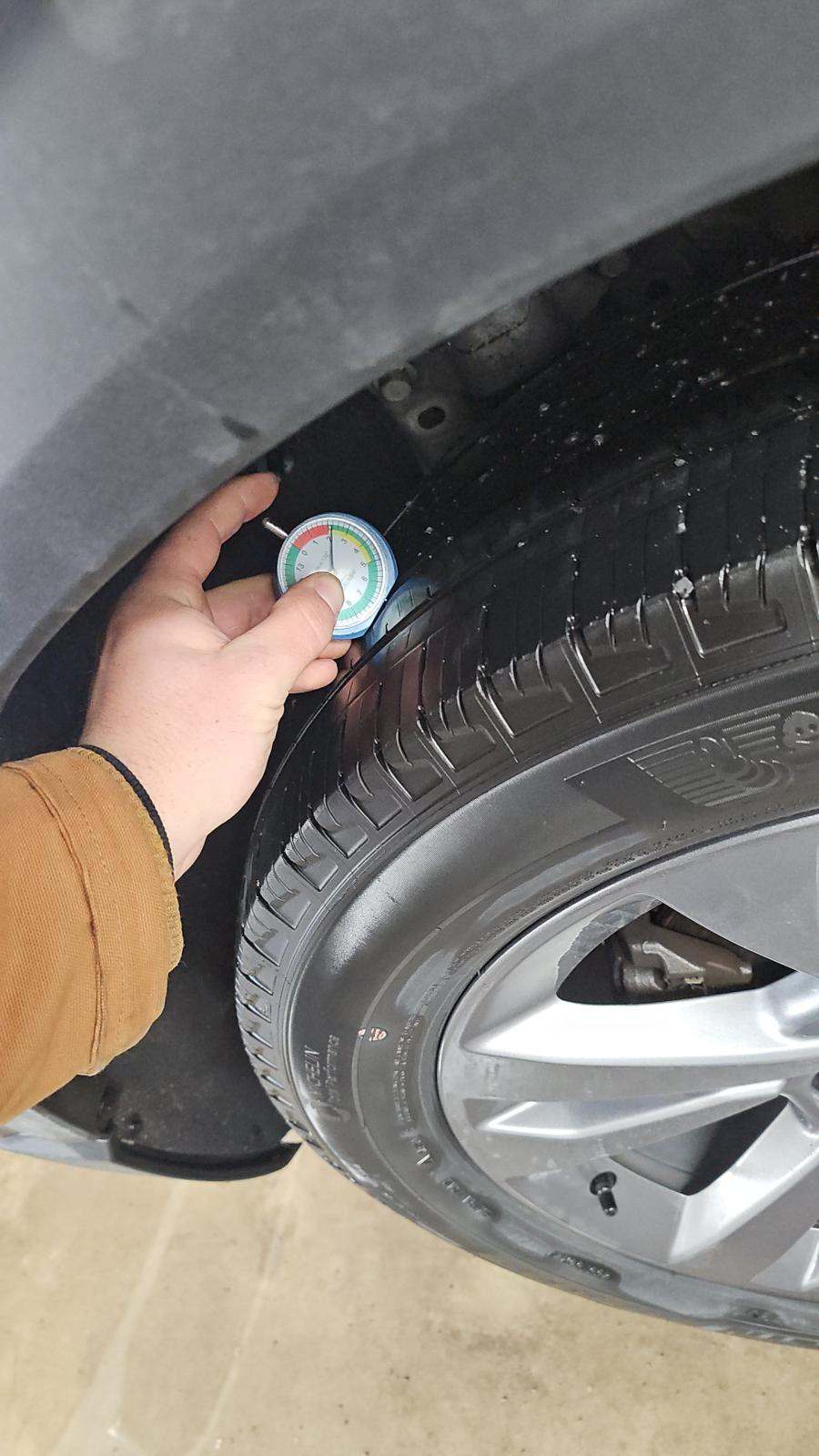 2023 Ford Explorer XLT AWD