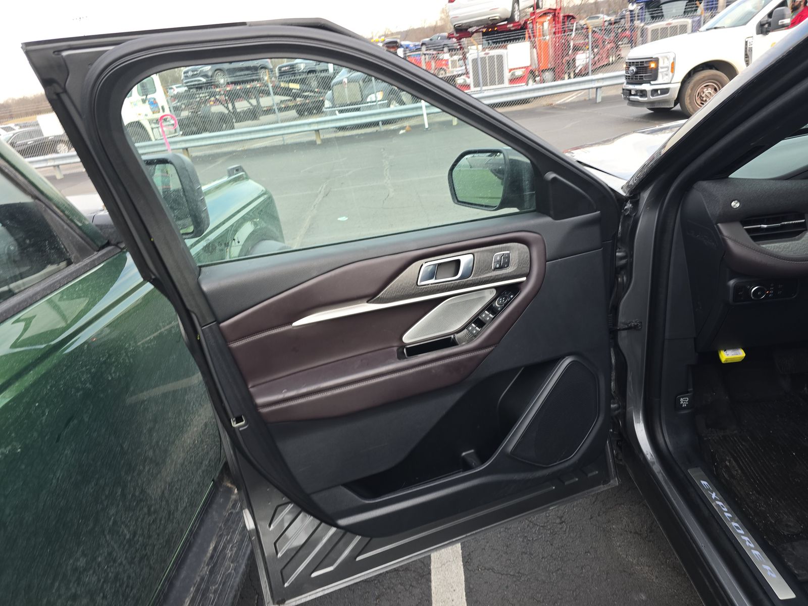 2025 Ford Explorer Platinum AWD