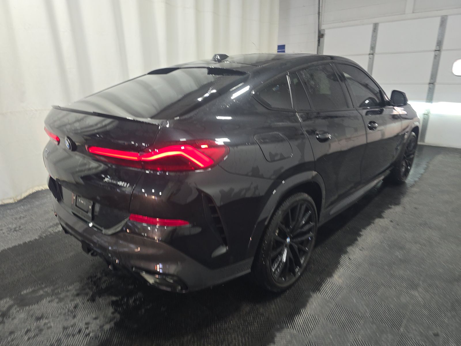 2024 BMW X6 xDrive40i AWD