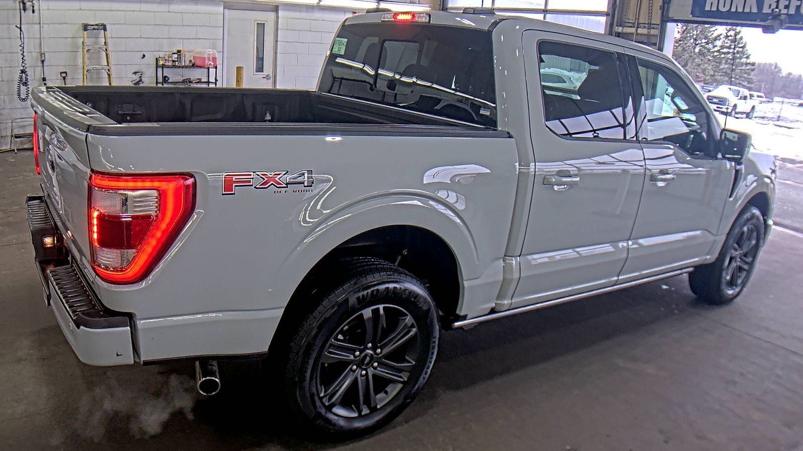 2023 Ford F-150 Lariat AWD