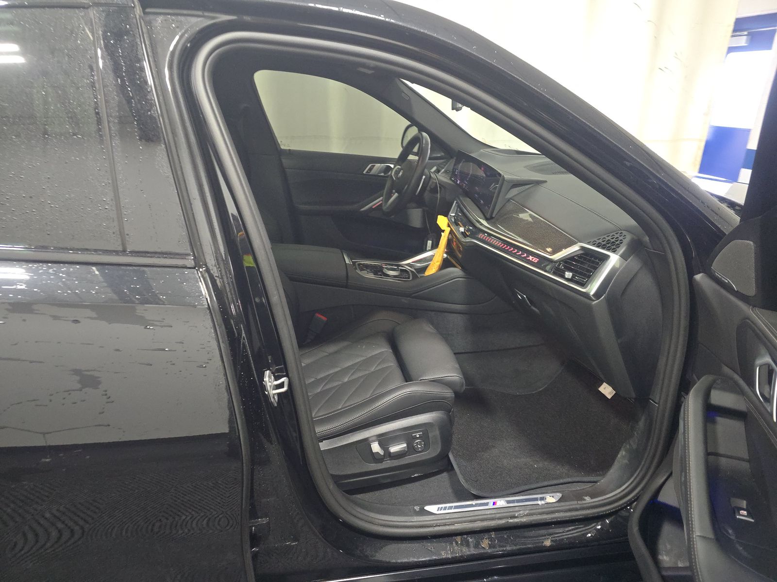 2024 BMW X6 xDrive40i AWD