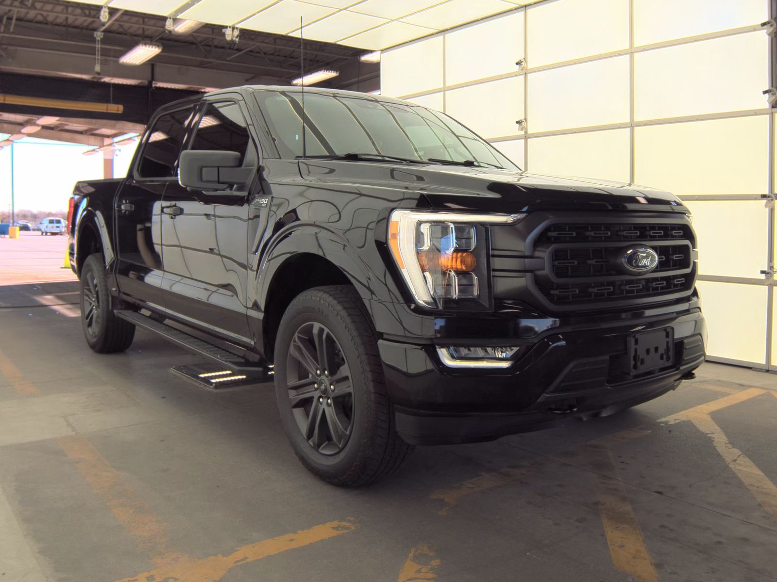 2023 Ford F-150 XLT AWD