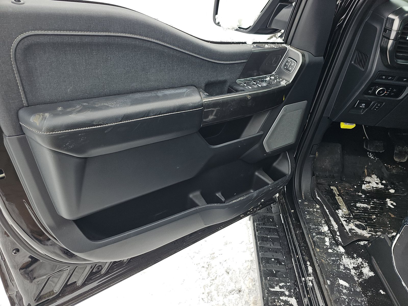 2023 Ford F-150 Hybrid Lariat AWD