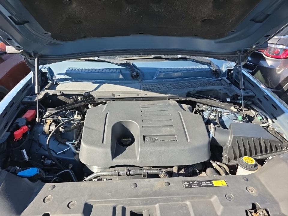 2022 Land Rover Defender 90 X-Dynamic SE AWD