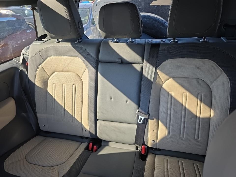 2022 Land Rover Defender 90 X-Dynamic SE AWD