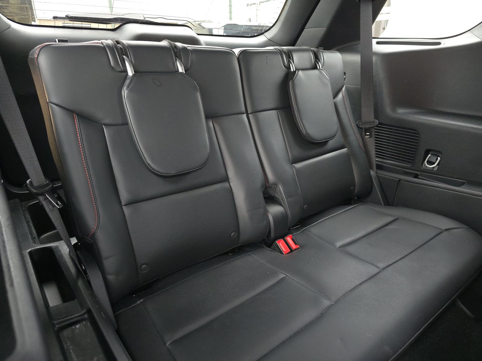 2025 Ford Explorer ST-Line AWD