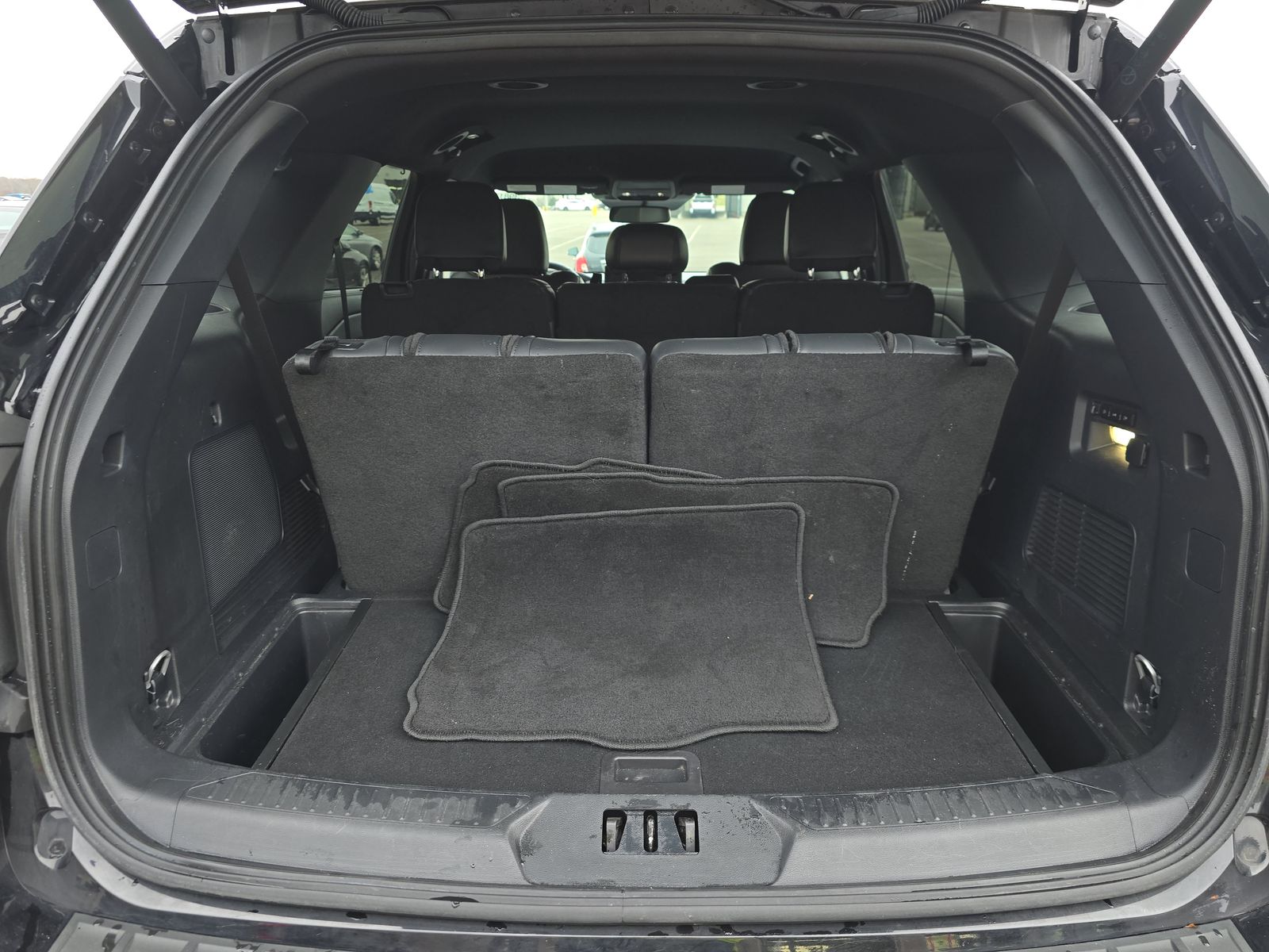 2025 Ford Explorer ST-Line AWD