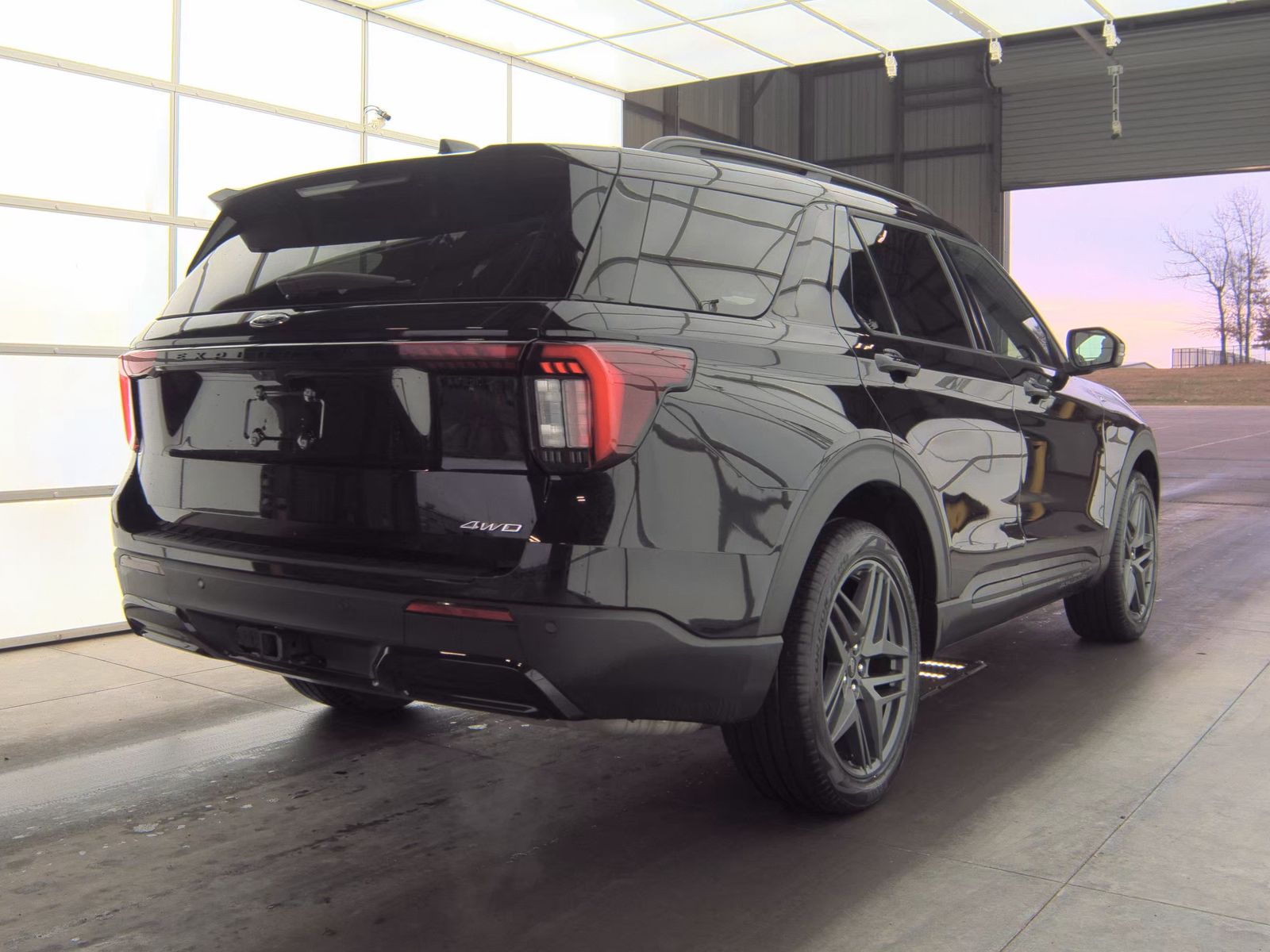 2025 Ford Explorer ST-Line AWD