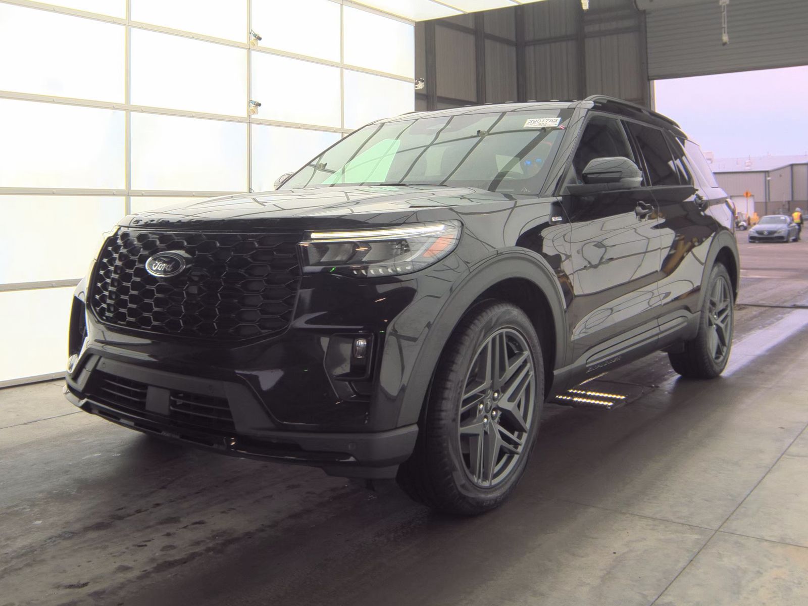 2025 Ford Explorer ST-Line AWD