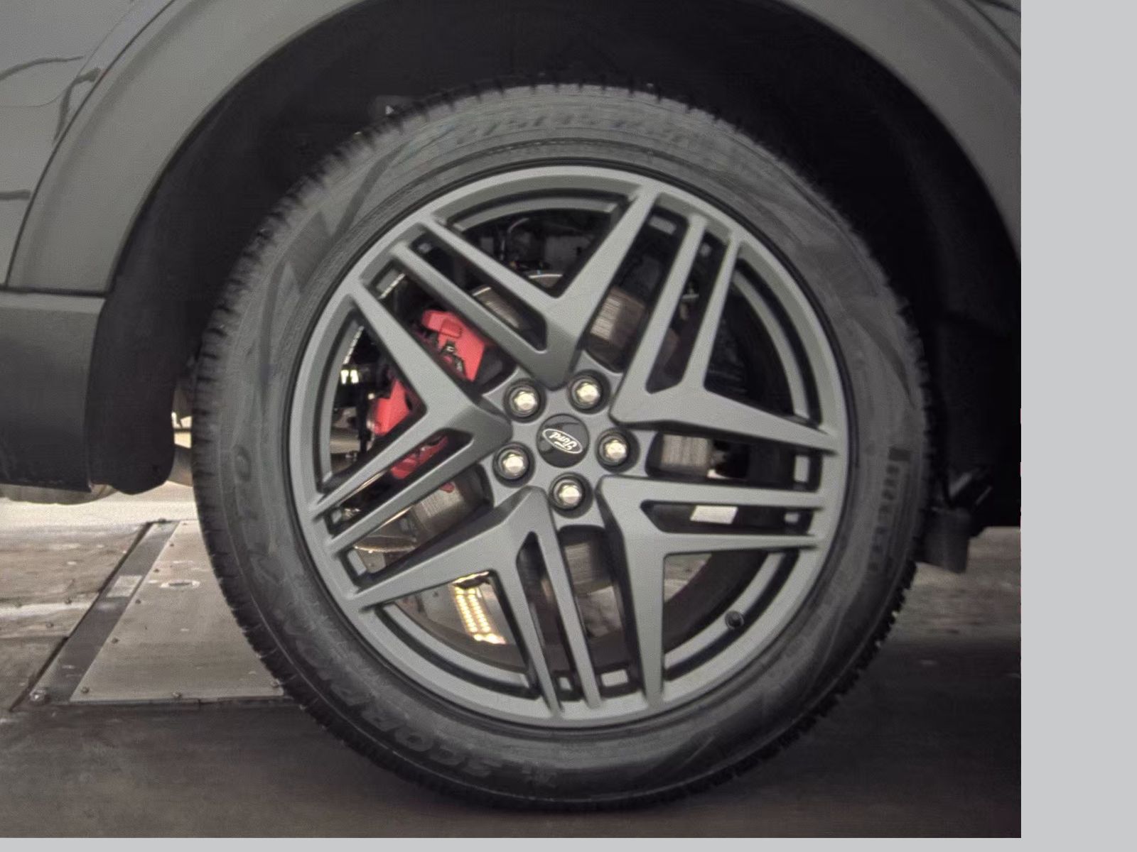 2025 Ford Explorer ST-Line AWD