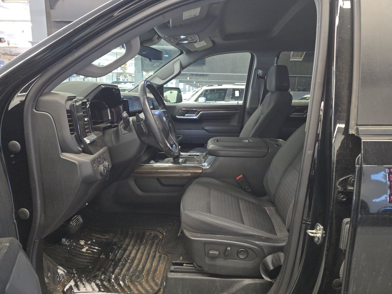 2022 Chevrolet Silverado 1500 LT AWD