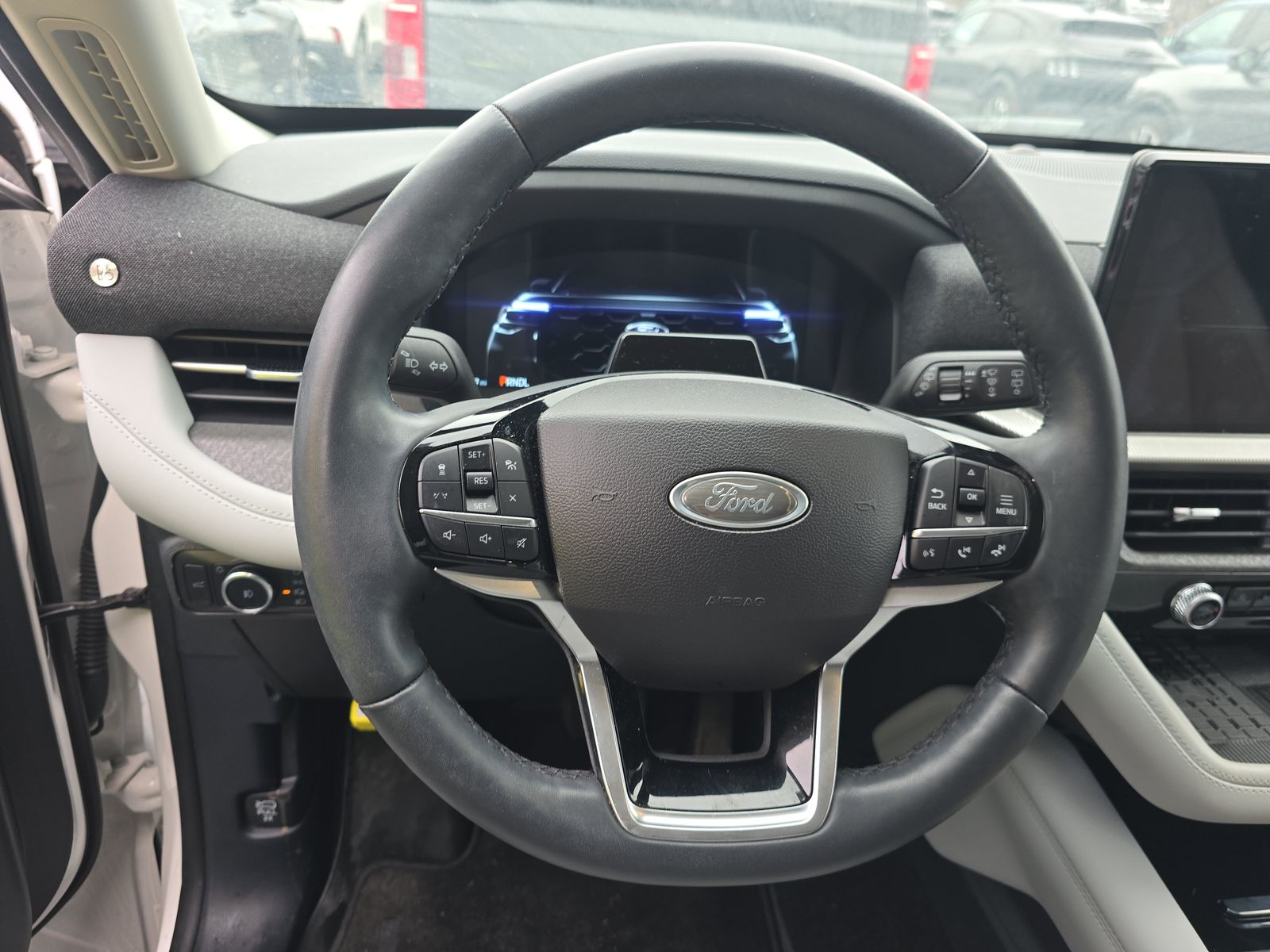 2025 Ford Explorer Platinum AWD