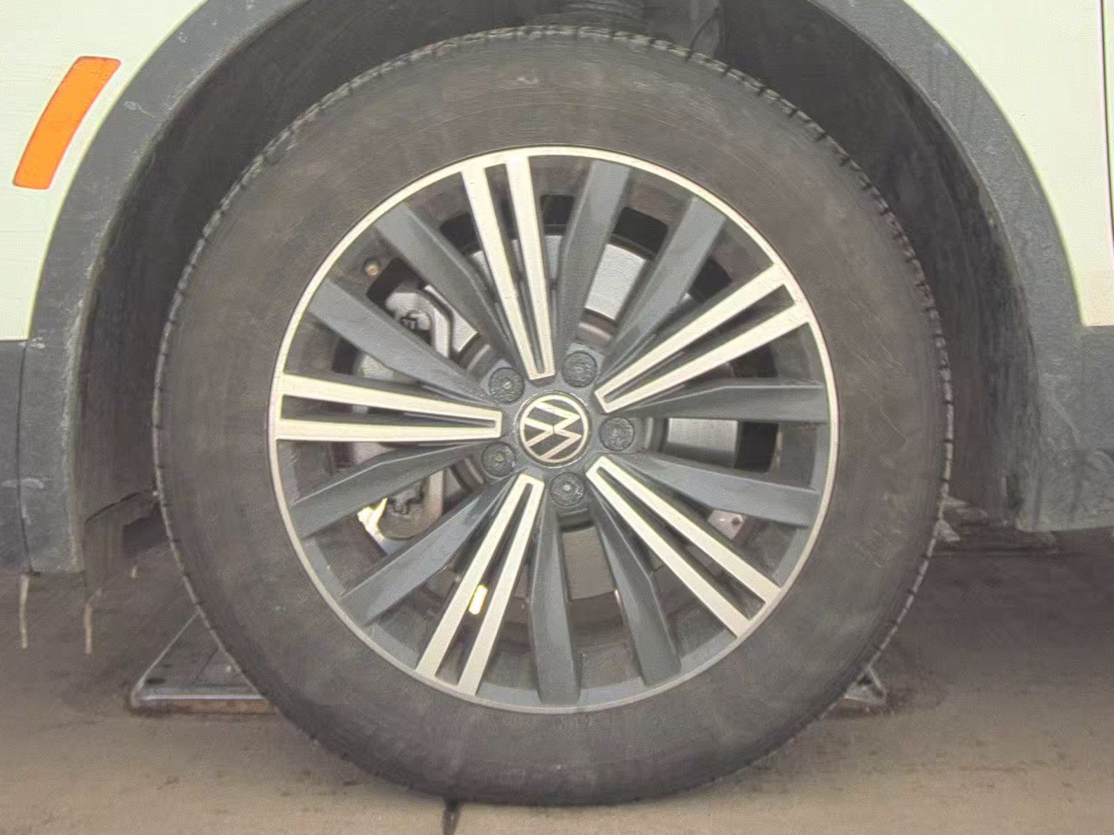 2024 Volkswagen Tiguan 2.0T Wolfsburg Edition FWD