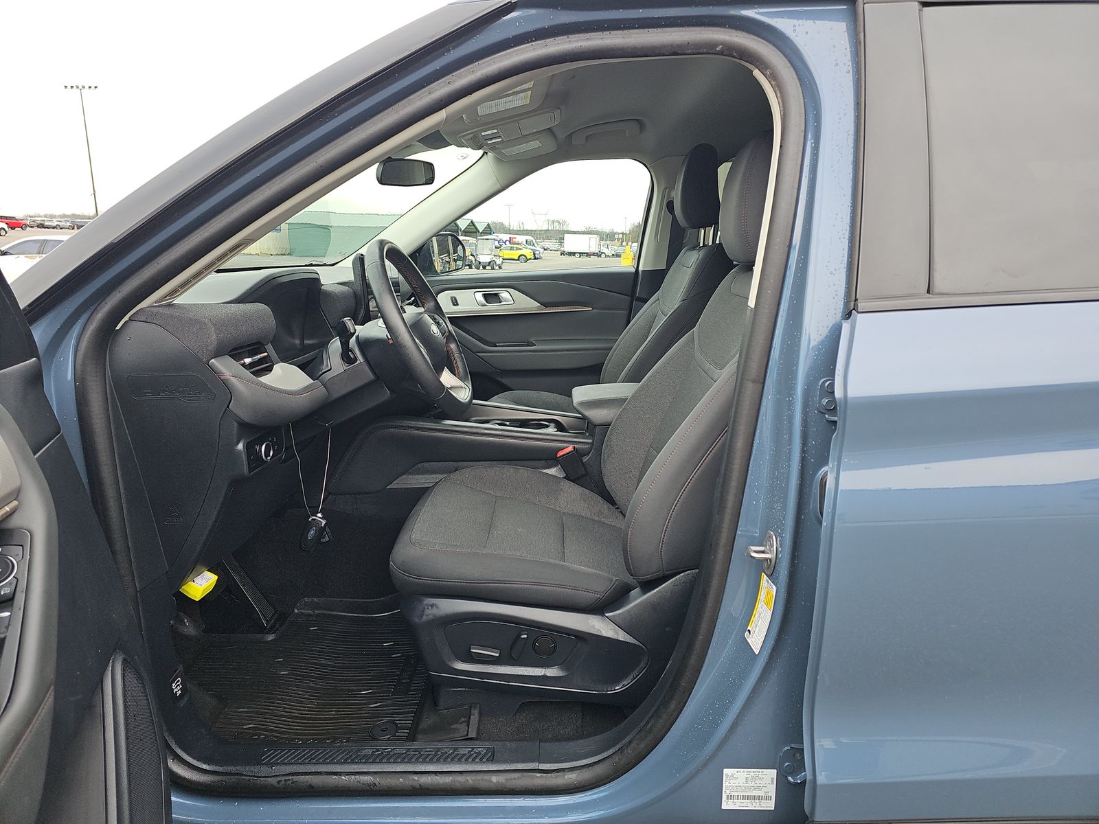 2025 Ford Explorer Active AWD