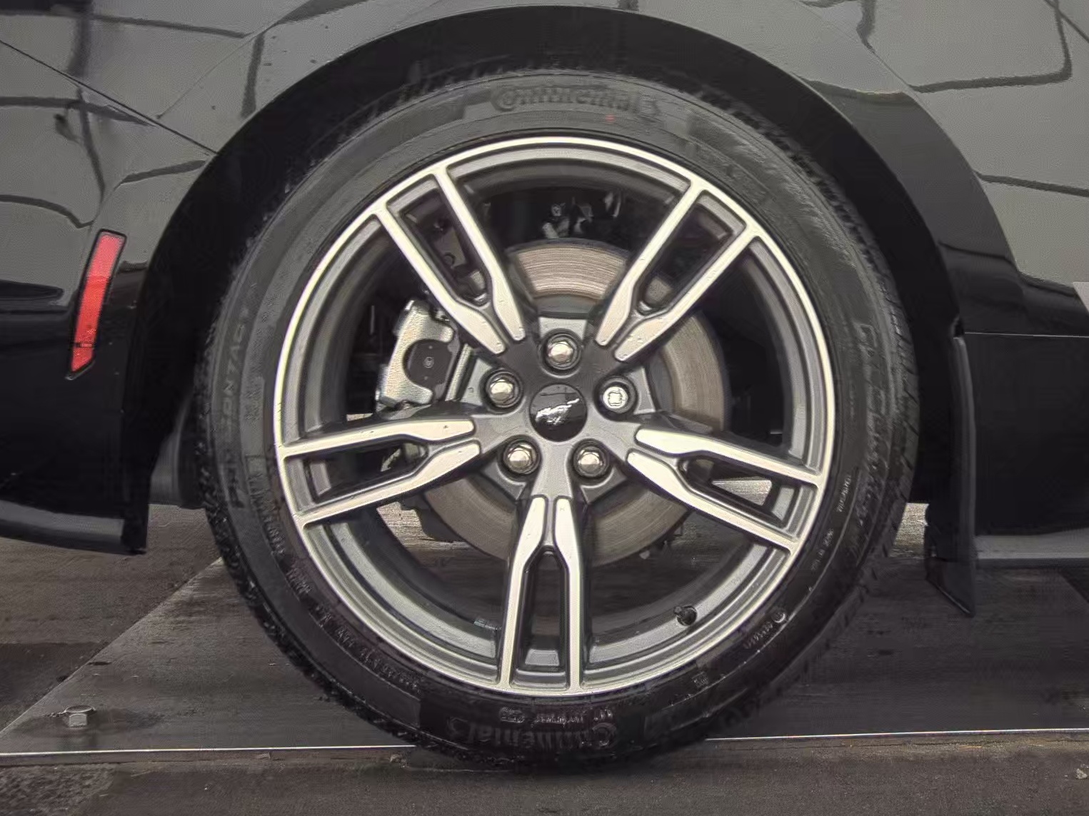 2025 Ford Mustang EcoBoost Premium RWD