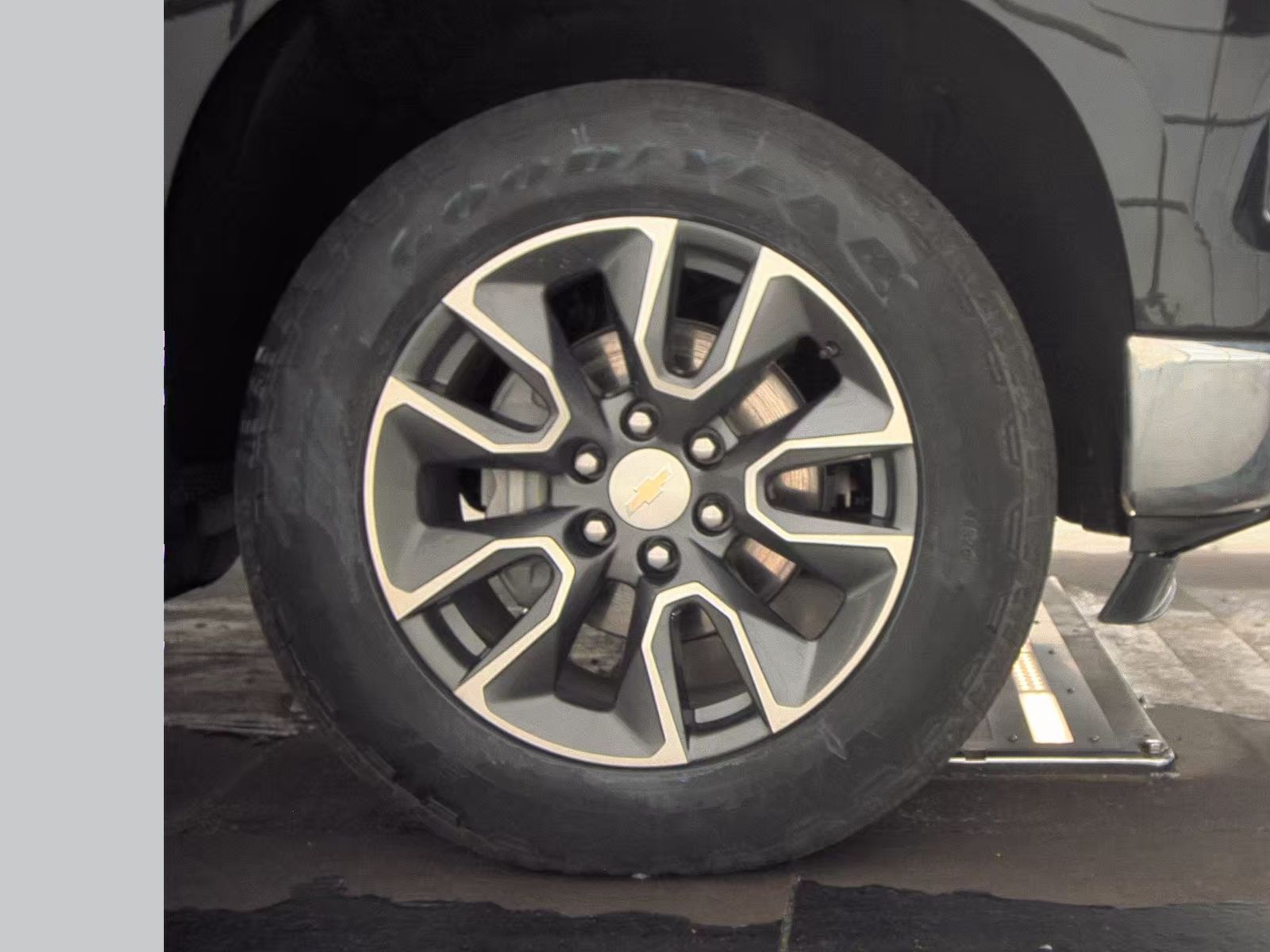 2024 Chevrolet Silverado 1500 LT AWD