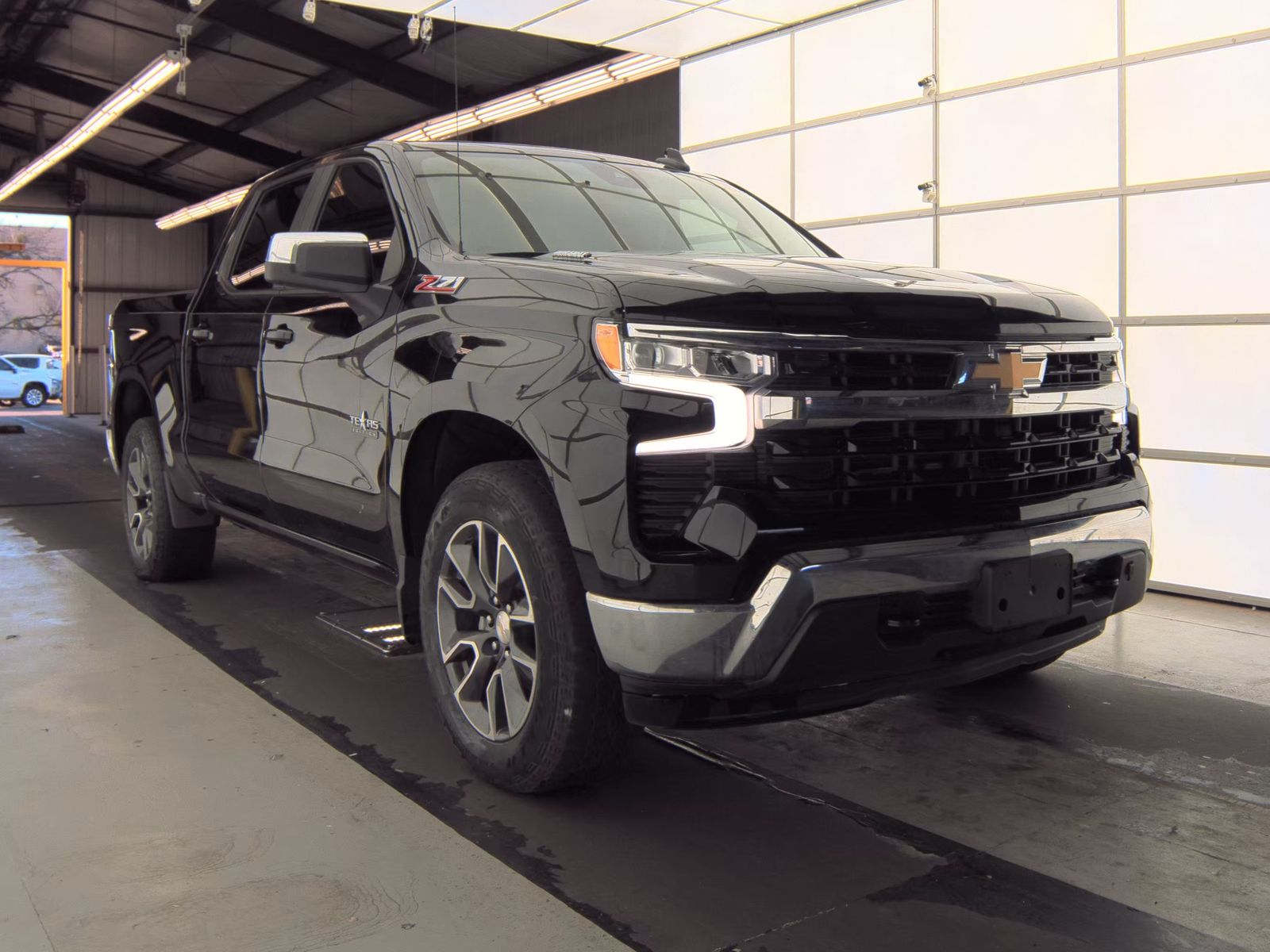 2024 Chevrolet Silverado 1500 LT AWD